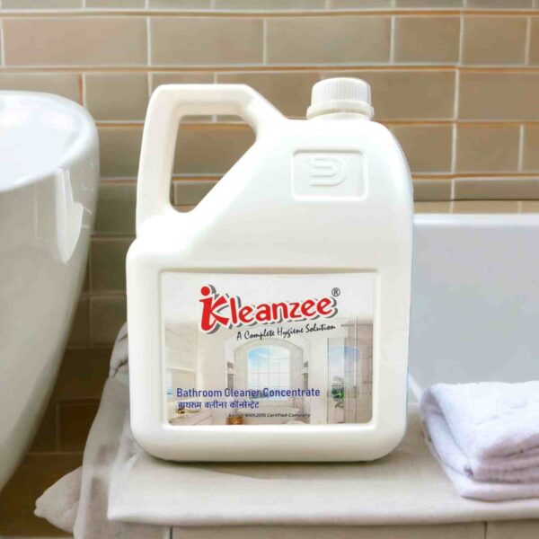 Bathroom tub and tile cleaner concentrate